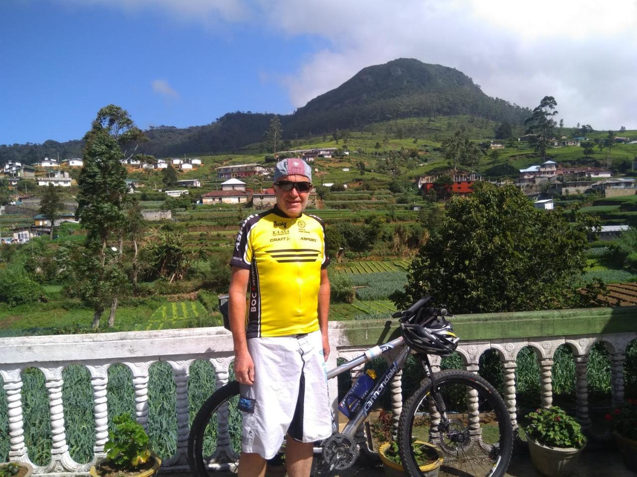 雅芳农场度假别墅旅馆 努沃勒埃利耶 外观 照片